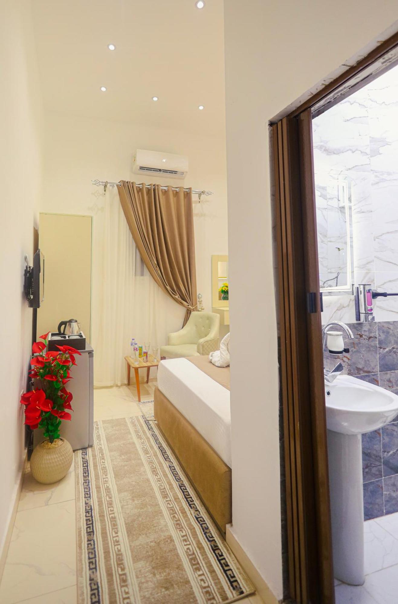 Hotel Victory Downtown 3*